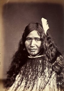 Porträtt av en maori med ett tatuerat ansikte, ca 1886-88
